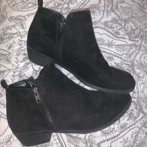 Black Pierre Dumas Booties
